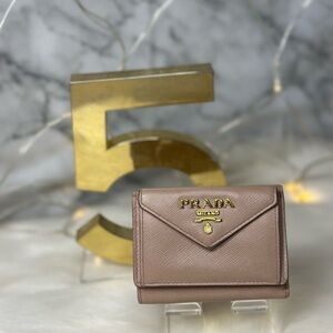 AUTHENTIC PRADA LOGO SAFFIANO BEIGE LEATHER COMPACT TRIFOLD WALLET